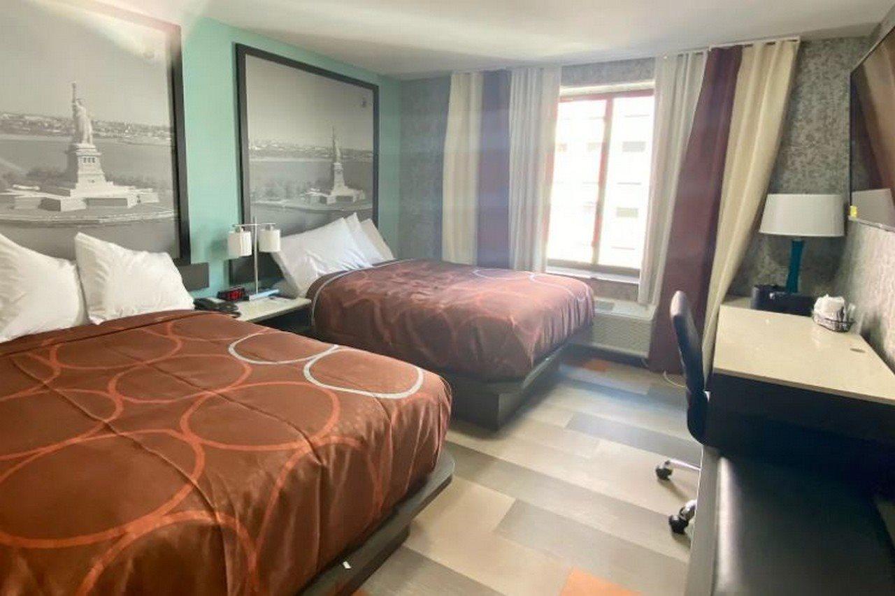 فندق Super 8 By Wyndham Brooklyn Williamsburg نيو يورك المظهر الخارجي الصورة