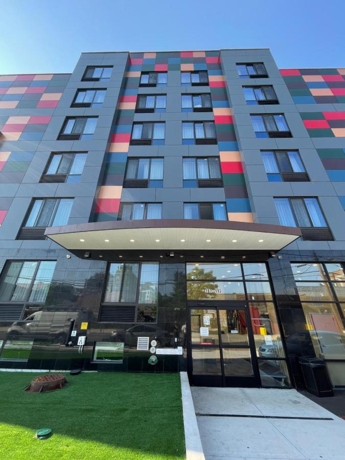 فندق Super 8 By Wyndham Brooklyn Williamsburg نيو يورك المظهر الخارجي الصورة